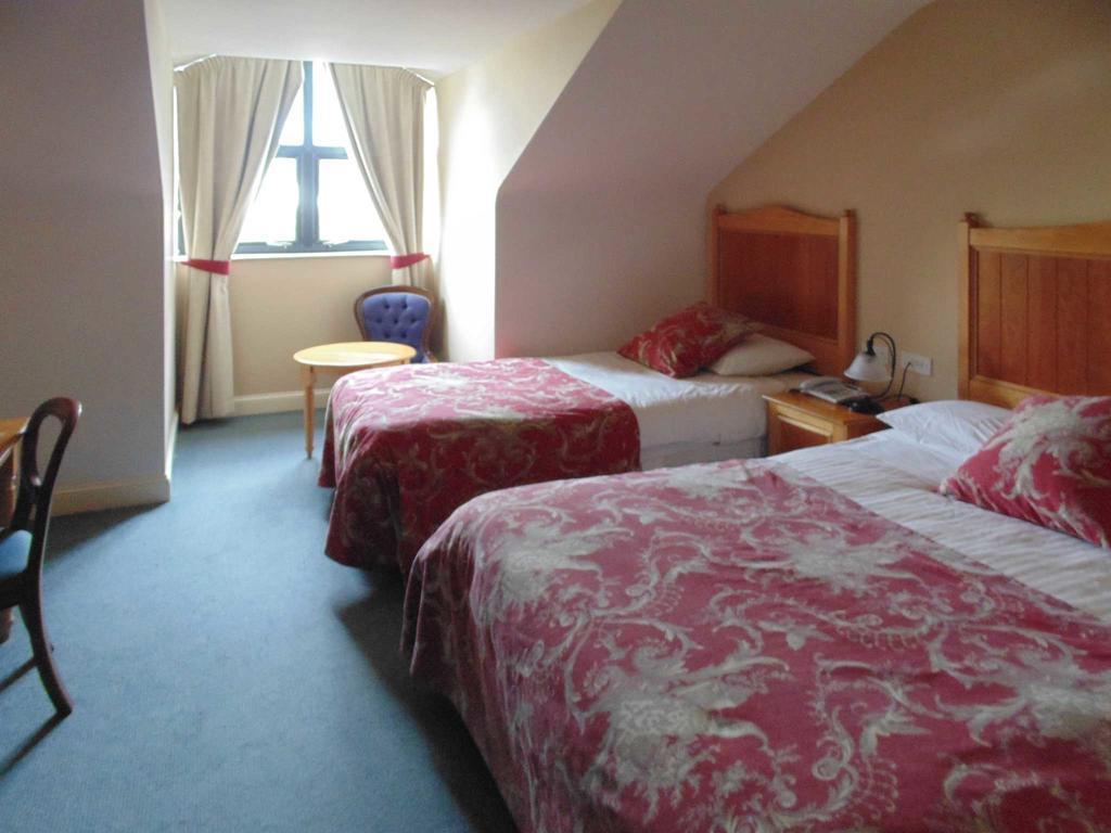 Ostan Oilean Acla Hotel Achill Sound Luaran gambar