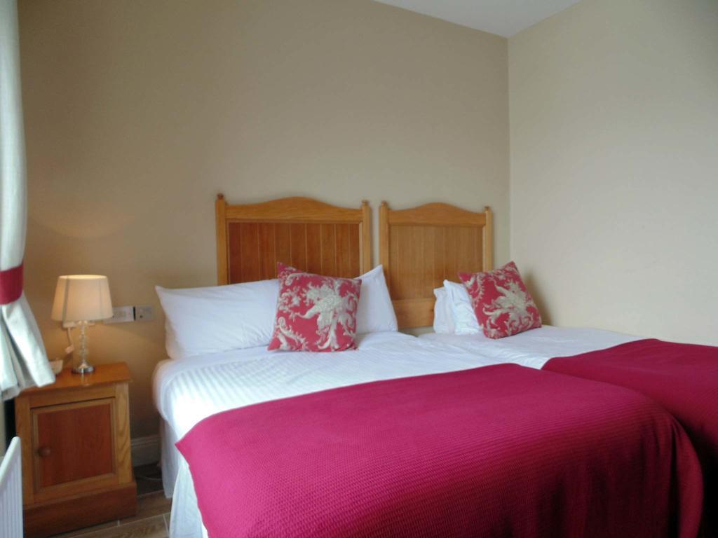 Ostan Oilean Acla Hotel Achill Sound Luaran gambar