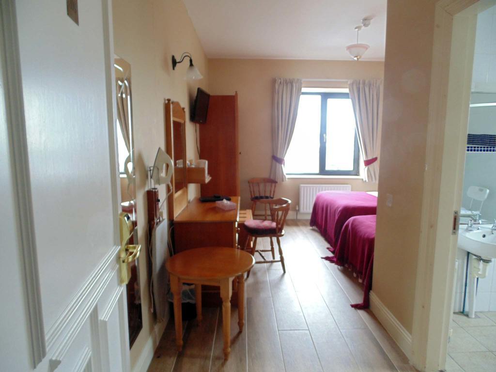 Ostan Oilean Acla Hotel Achill Sound Luaran gambar